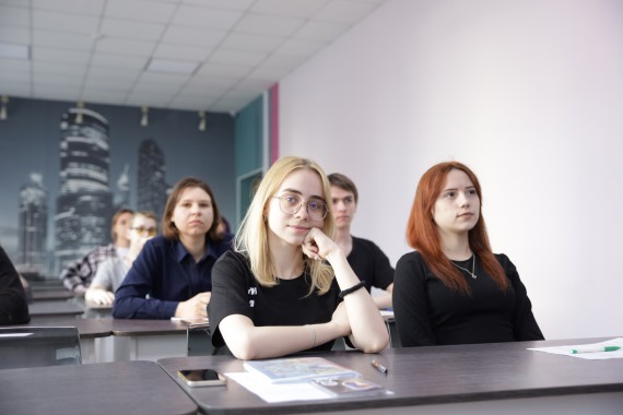 Мастерская на базе Барнаульского кооперативного техникума - площадка обучения РСО по направлению "Официант"