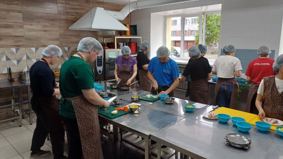 Мастерская на базе Барнаульского кооперативного техникума - площадка обучения РСО по направлению "Повар"